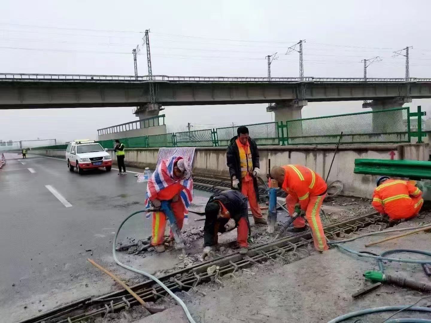 台南市桥梁伸缩缝抢修料